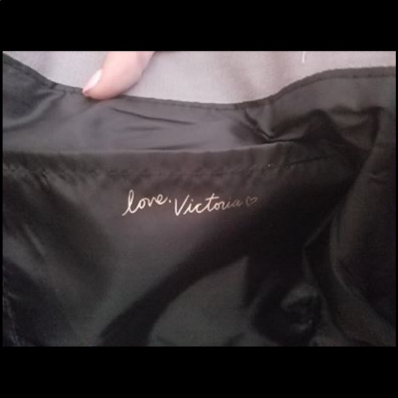 Brand new Victoria Secret bag - Picture 4 of 5